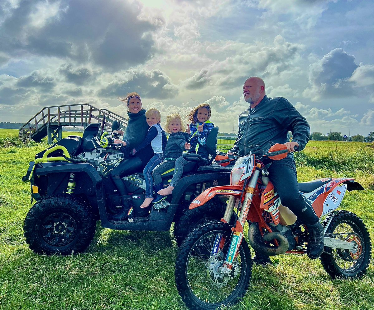 Officially my new favorite photo 😍😍🥂 Playing in our backyard!  #family #offroad #dutch #holland #motorcross #quad #atv #threemusketeers #boymom #farmlife #travel
