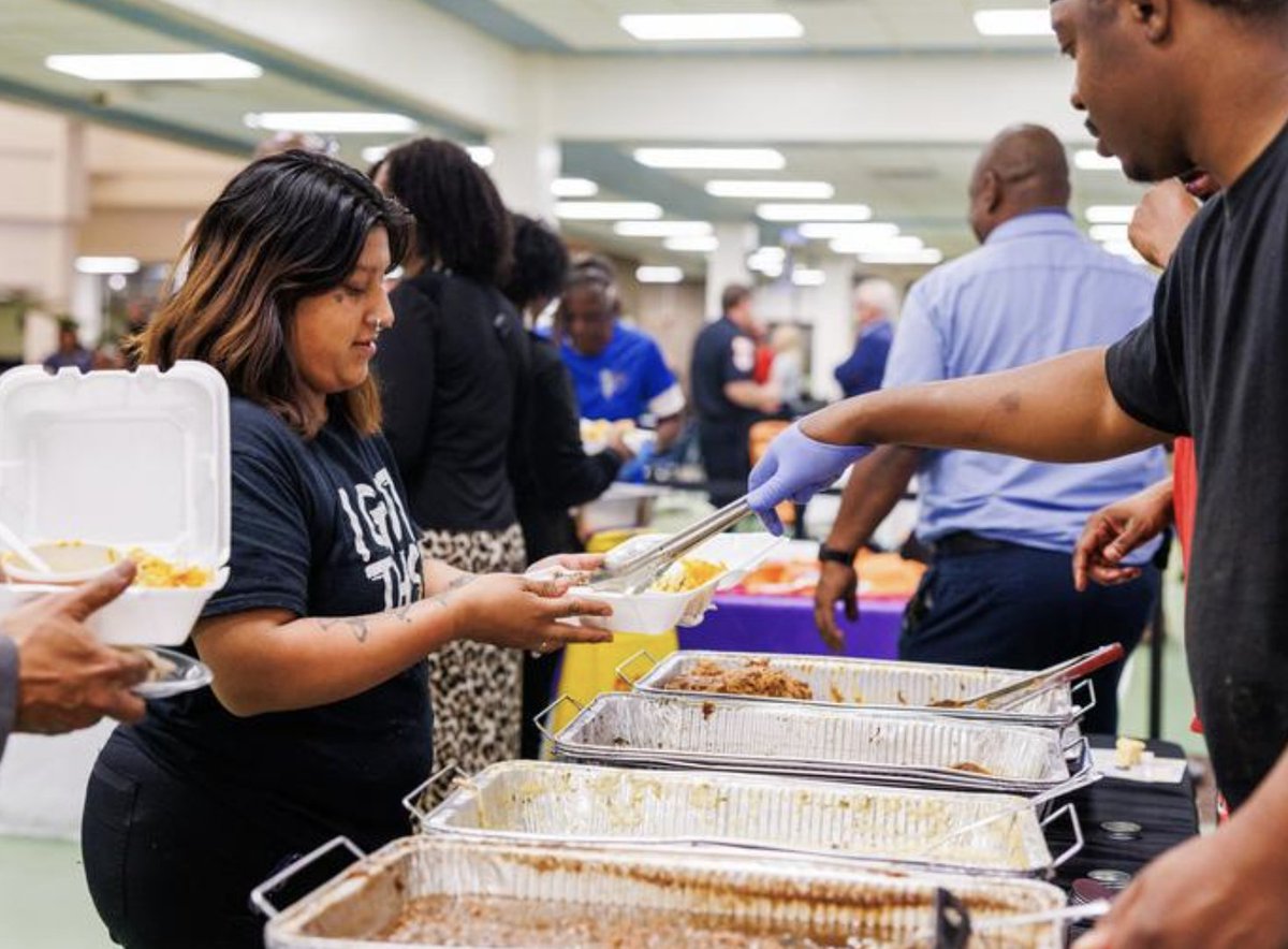 St. Petersburg, FL (@stpetefl) on Twitter photo FREE HOT FOOD FOR THOSE IMPACTED BY DOUBLE STORMS - *starting at noon
- Franklin Pierce Recreation Center at Bartlett Park, 2000 7th St. S
- Walter Fuller Recreation Center, 7891 26th Ave. N
Thank you, <a href="/WCKitchen/">World Central Kitchen</a>! #WeAreStPete FREE HOT FOOD FOR THOSE IMPACTED BY DOUBLE STORMS - *starting at noon
- Franklin Pierce Recreation Center at Bartlett Park, 2000 7th St. S
- Walter Fuller Recreation Center, 7891 26th Ave. N
Thank you, <a href="/WCKitchen/">World Central Kitchen</a>! #WeAreStPete