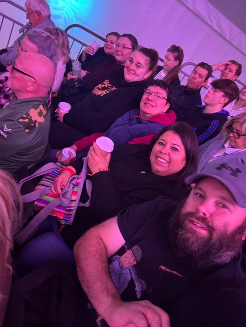 Chris tweet media