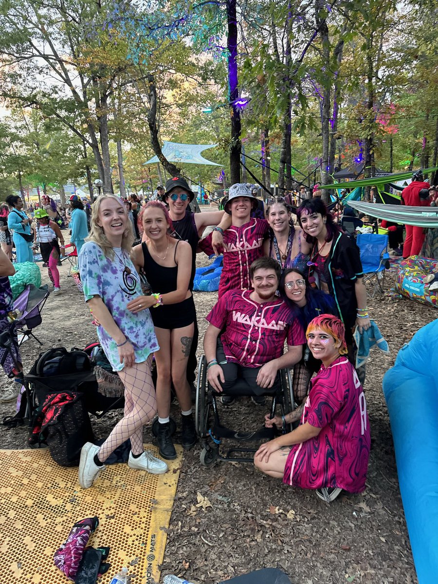 madds_eva's tweet photo. jk i went to wakaan and had the time of my life https://t.co/0sNYyRwpTf