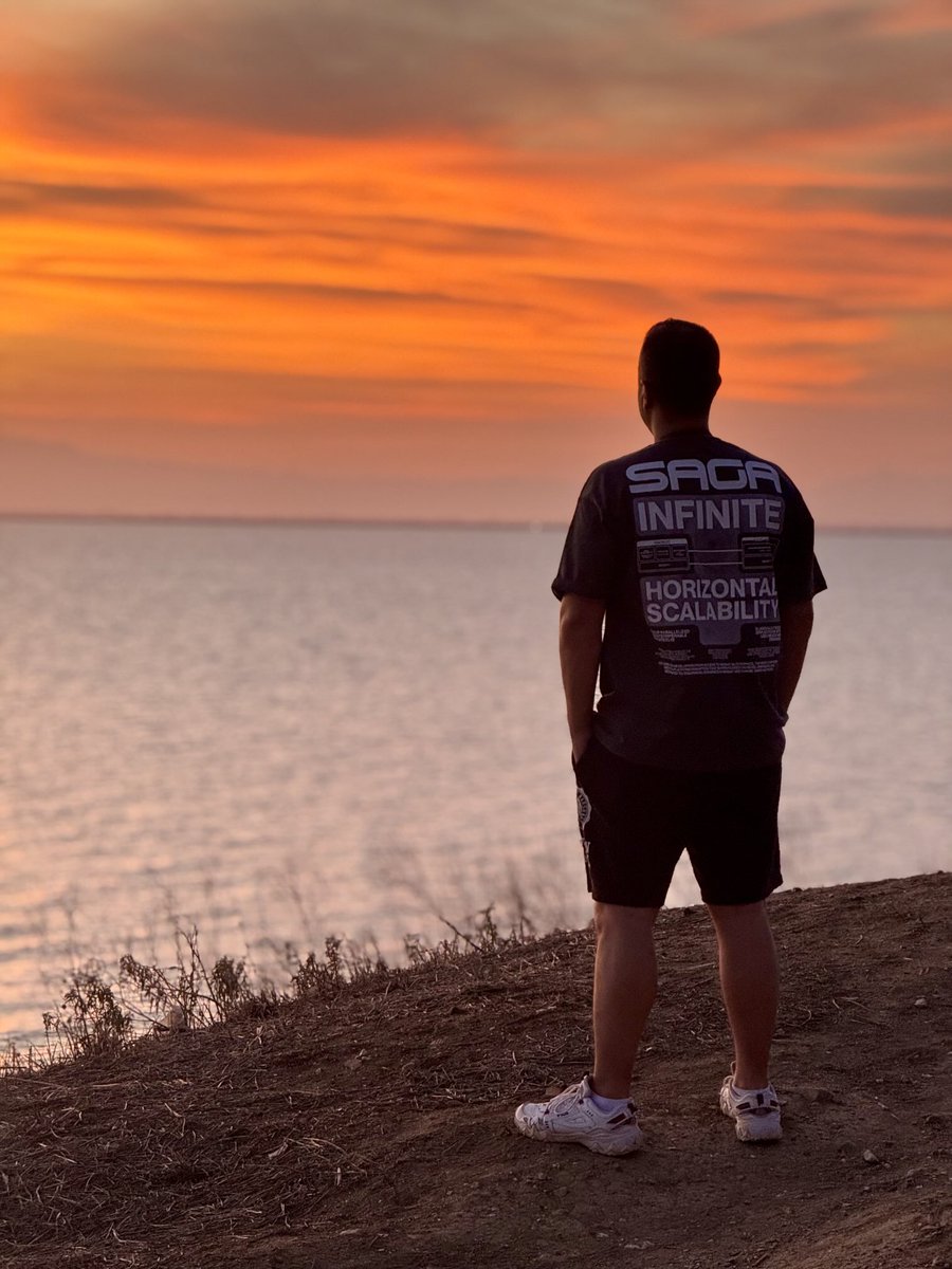 nik_goult's tweet photo. Good night to all the crazies who dare to dream their craziest dreams...

https://t.co/lcVuhR8hyu
⁦@Sagaxyz__⁩ 
⁦@beccaliao⁩ https://t.co/17DcADwF3m