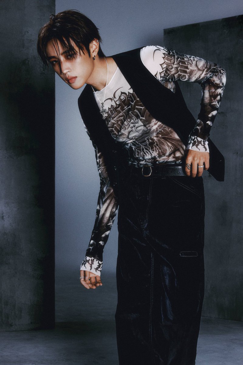 Captured in close-up, all feature immortalized, a perfect blend of beauty and detail. A unique, bold pose for the newly released Pioneer version, setting a new standard for what it means to stand out. This is more than just an image—it's a statement, a moment frozen in time.