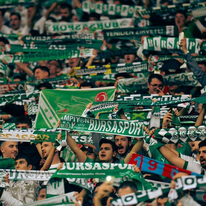 mackolik's tweet photo. 🐊 Bursaspor tribünleri bildiğiniz gibi. https://t.co/0wjwwBjwy0