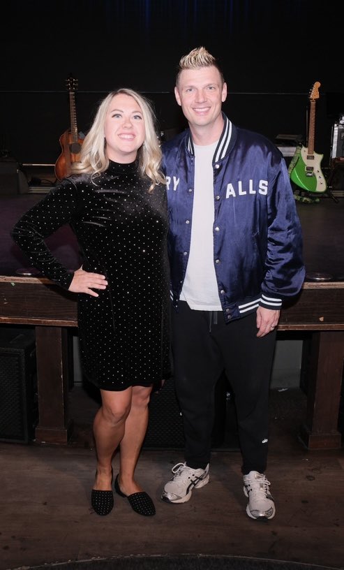 gail_kizlyk's tweet photo. Pictures from Calgary turned out great! Thanks @nickcarter for a super fun night out for these two gals 😍
We got to dress up 👯 and have the time of our lives! What a great venue!
 📸 @Dr_Dude #whoiamcalgary #WhoIAmTour https://t.co/SIpBjeleJu