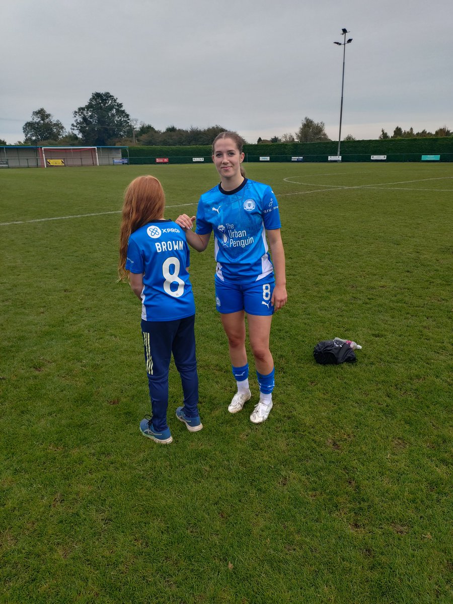 Freya with this year's posh shirt with her favourite posh player <a href="/brown_poppie/">Poppie Brown</a> <a href="/theposhwomen/">The Posh Women</a>