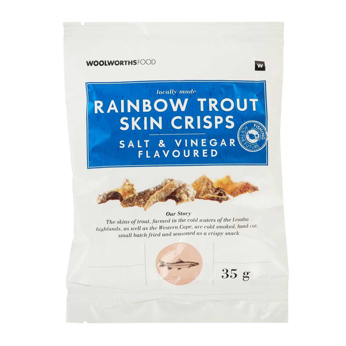 Discovered something weird at Woolworths. Rainbow Trout Skin Salt and Vinegar Flavoured Crisps. Couldn’t resist trying them. Very fishy aftertaste and not great in my opinion.

Now let’s see if my cats or dogs will eat them. 

<a href="/WOOLWORTHS_SA/">Woolworths SA</a>