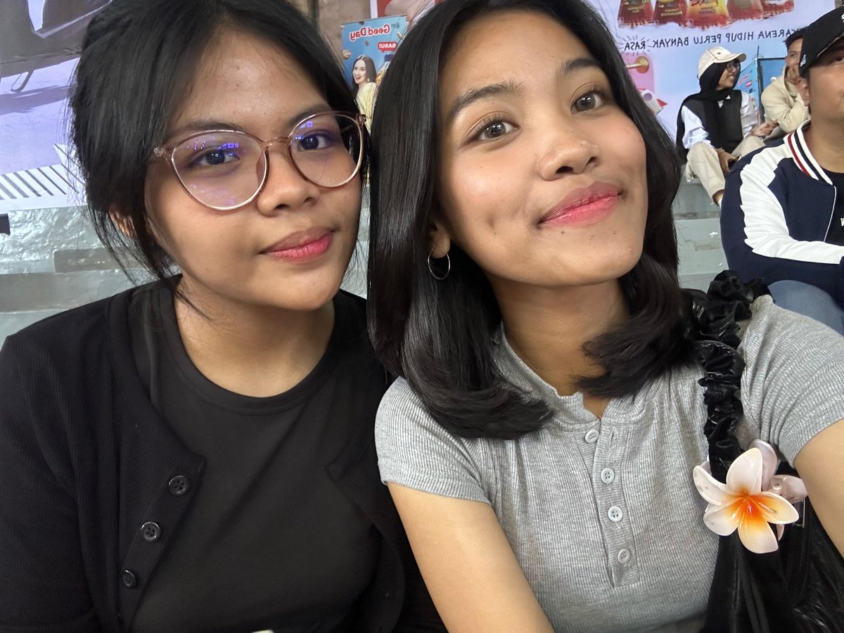 milfbreakers's tweet photo. tribun date sm org cantik 🤭 https://t.co/0NcMoa2P67