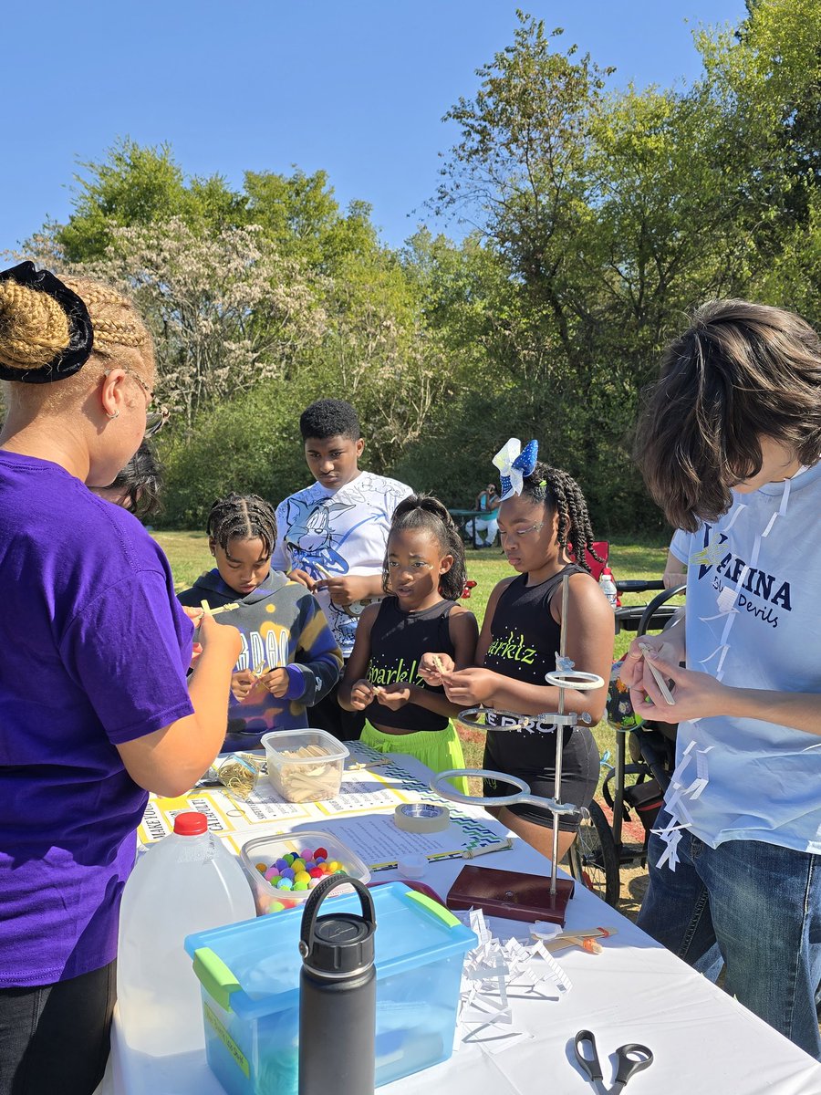VHS Science NHS and STEM Club tweet media