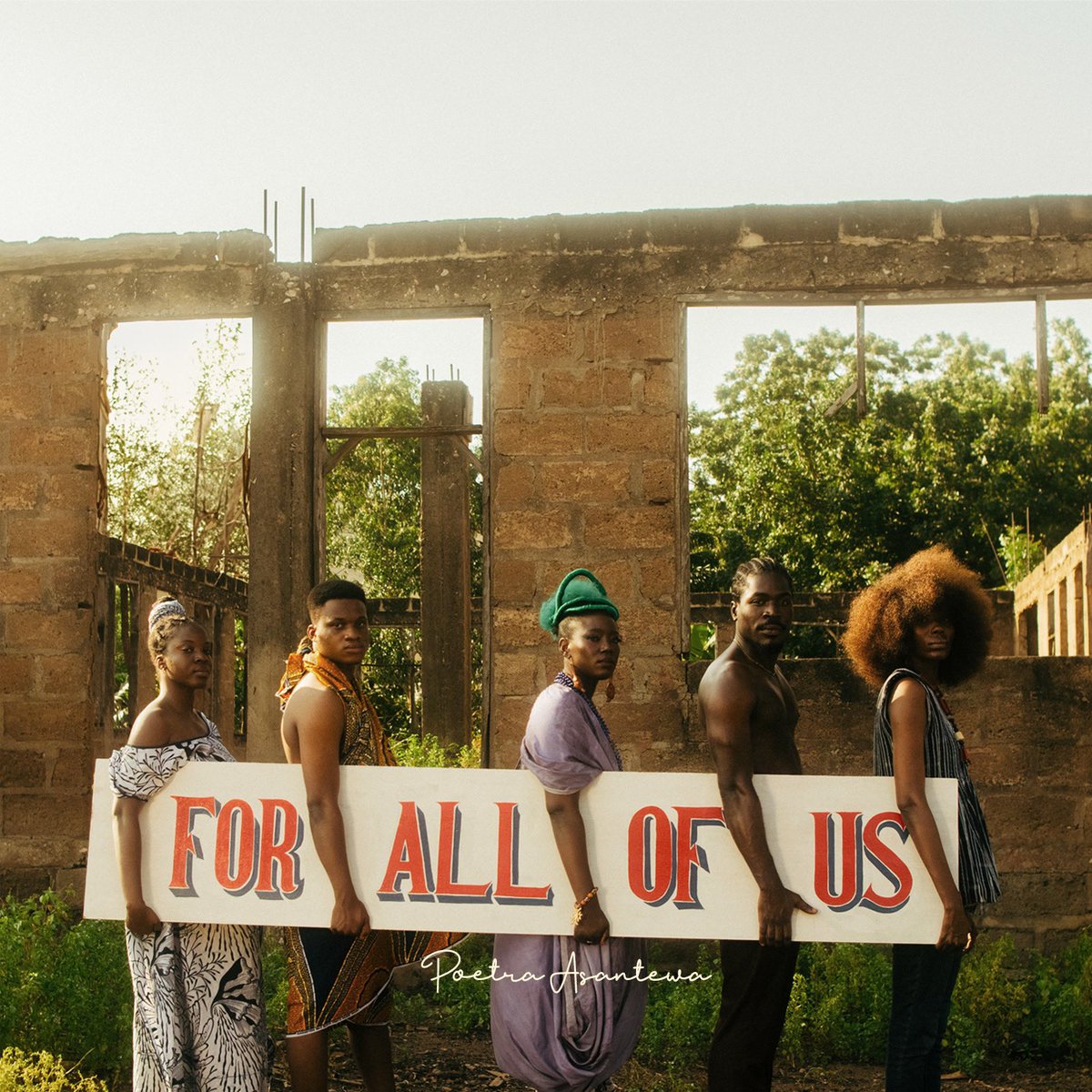 I’ve got news 🎉
🪡 
my first live album (and second album!) comes out this December.
I'm sure some of you might be wondering why I'm sharing this so early, with the album still two months away. &amp; that’s because I'm taking a different approach to its release.
1/5