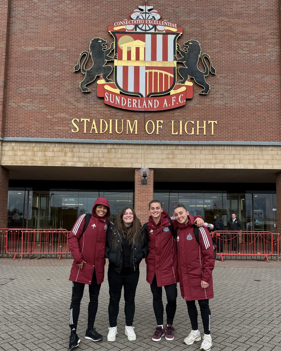 DERBY WEEKEND 🤝

First a visit to the Emirates for Arsenal v Chelsea yesterday then a trip up North for the Tyne–Wear derby. 

Some weekend that! ❤️