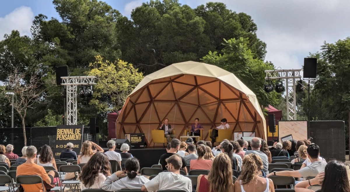 Christine Hentschel @chrhentschel.bsky.social (@argen_tin) on Twitter photo Wonderful and crazy experience to talk about apocalyptic imaginations with Mathias Thaler and Daniel Gamper in this half mushroom at the #Biennaldepensament in Barcelona. Thanks to <a href="/bcncultura/">Barcelona Cultura</a>, <a href="/IrisParra_/">Iris Parra Jounou</a> , <a href="/MarinaGarces/">Marina Garcés</a>. Wonderful and crazy experience to talk about apocalyptic imaginations with Mathias Thaler and Daniel Gamper in this half mushroom at the #Biennaldepensament in Barcelona. Thanks to <a href="/bcncultura/">Barcelona Cultura</a>, <a href="/IrisParra_/">Iris Parra Jounou</a> , <a href="/MarinaGarces/">Marina Garcés</a>.