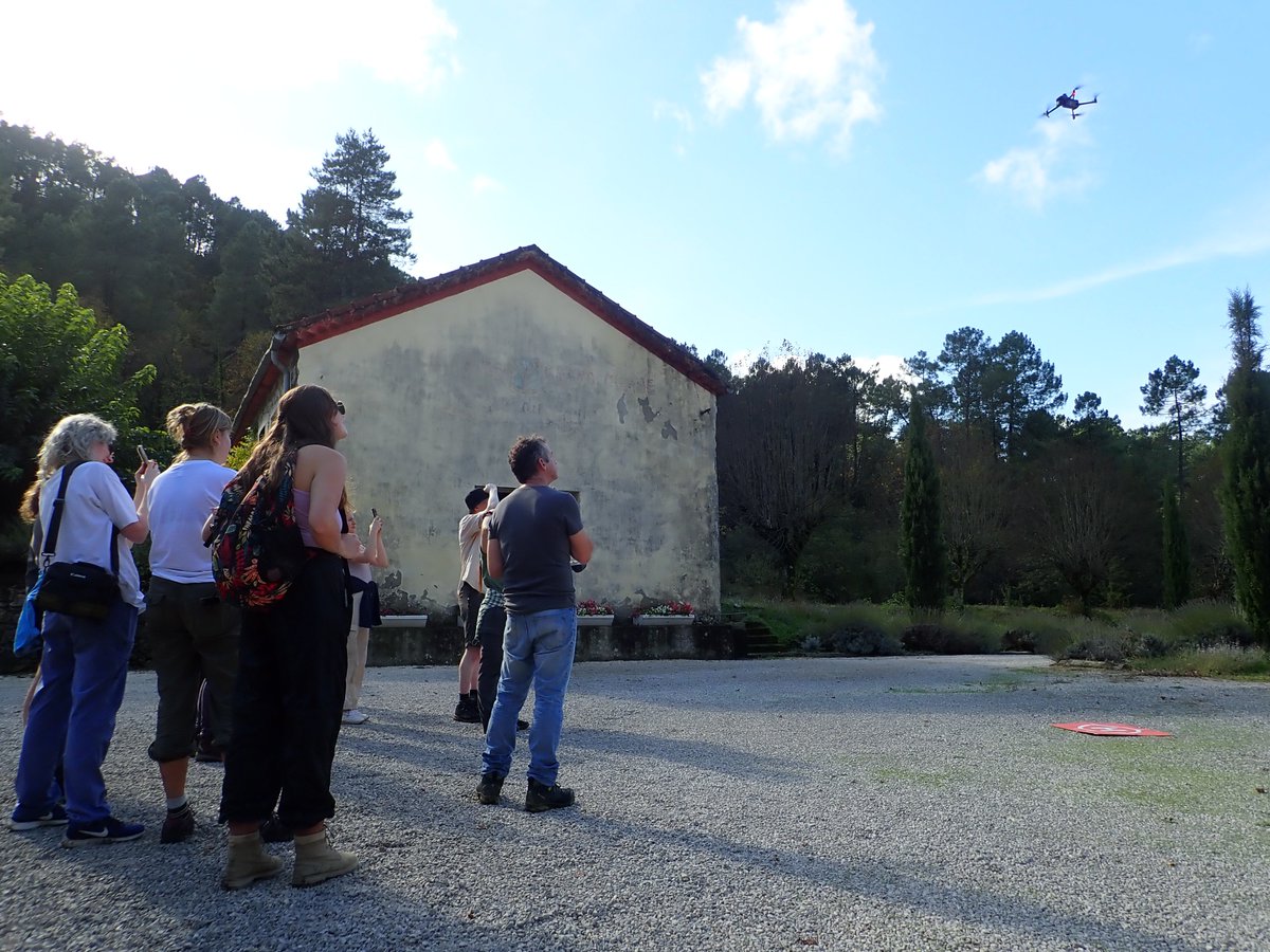 Merops Field Studies (@meropsfield) on Twitter photo We had a great first day with staff and students from <a href="/univofstandrews/">University of St Andrews</a>. We kicked off with habitat tours, an introduction to GPS usage, a drone demonstration, plus camera trap deployment. A pretty packed first day of ecology! <a href="/SchoolofBiology/">School of Biology</a> <a href="/mikemwebster/">Mike Webster</a> We had a great first day with staff and students from <a href="/univofstandrews/">University of St Andrews</a>. We kicked off with habitat tours, an introduction to GPS usage, a drone demonstration, plus camera trap deployment. A pretty packed first day of ecology! <a href="/SchoolofBiology/">School of Biology</a> <a href="/mikemwebster/">Mike Webster</a>
