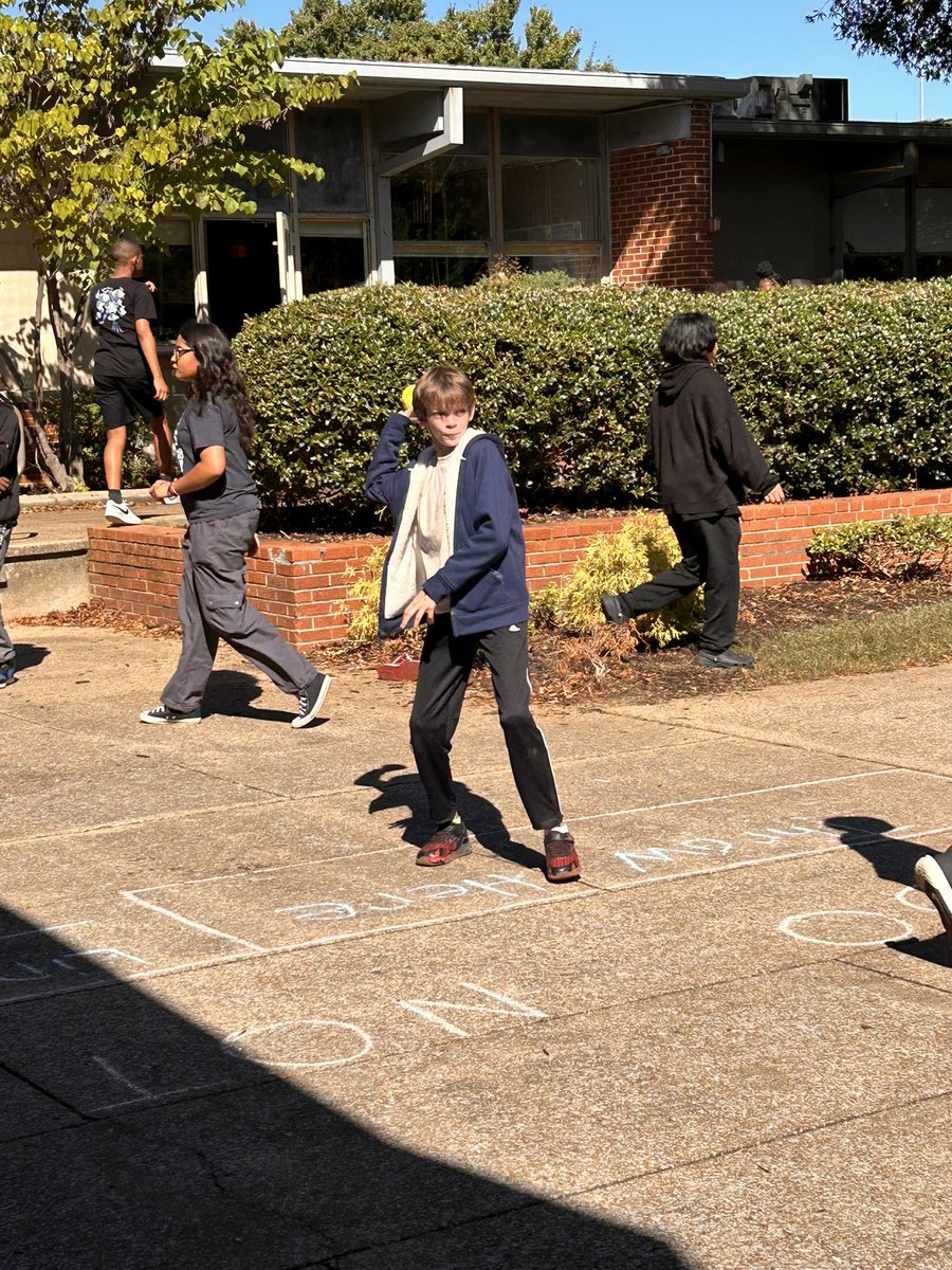 MiddleChapman's tweet photo. The PBIS Fall Festival was a blast! 

The entire Charger Family had a great time axe throwing, tug of war’n, dunking Mr. Thornton, and relay racing!

#GoodBehavior #PositiveBlooms #PBISFun #ChargedUp #ChapmanChargers https://t.co/UXrx1YegzG
