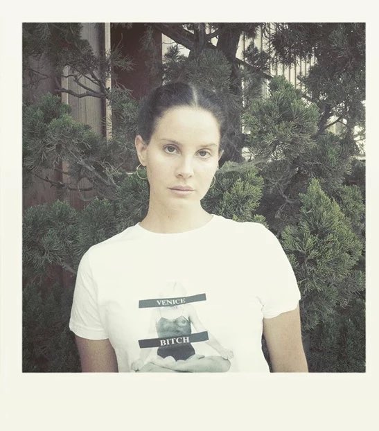 💬| Kamala Harris reveals her favourite Lana Del Rey song to Vogue Magazine:  

“Honestly, Venice B*tch was revolutionary. It spoke volumes to me and to the American people.”