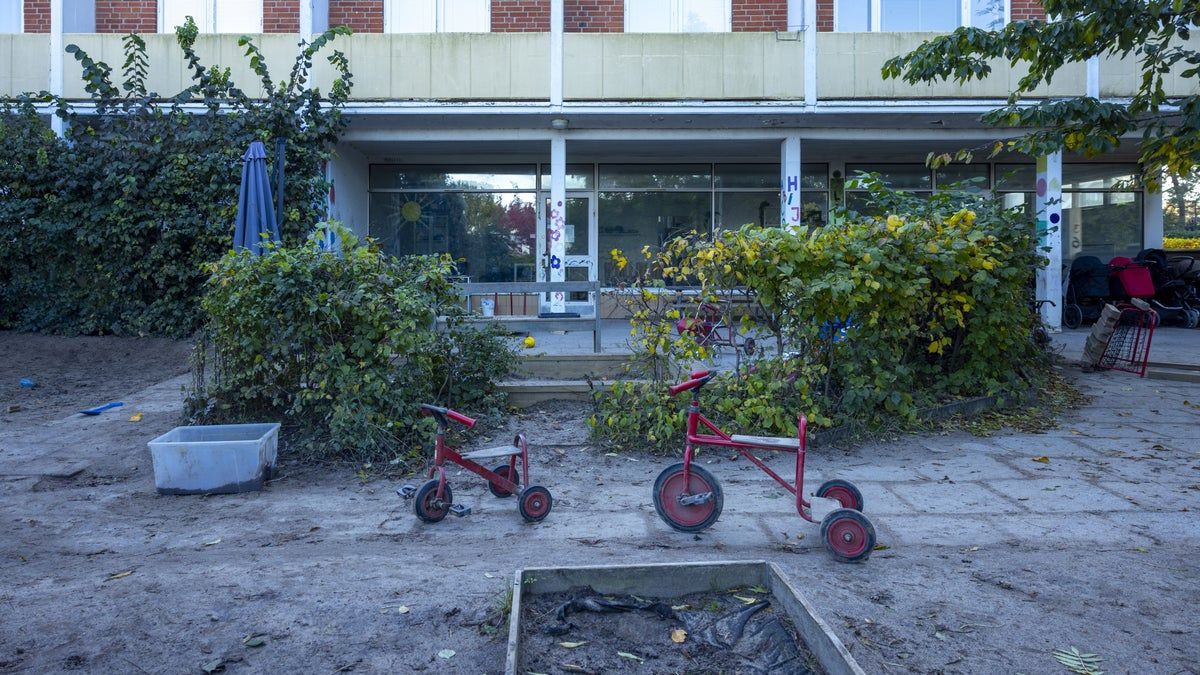 Malmö stad tvingar privata förskolor att stänga – 62 barn måste flytta buff.ly/3Y2w5KM