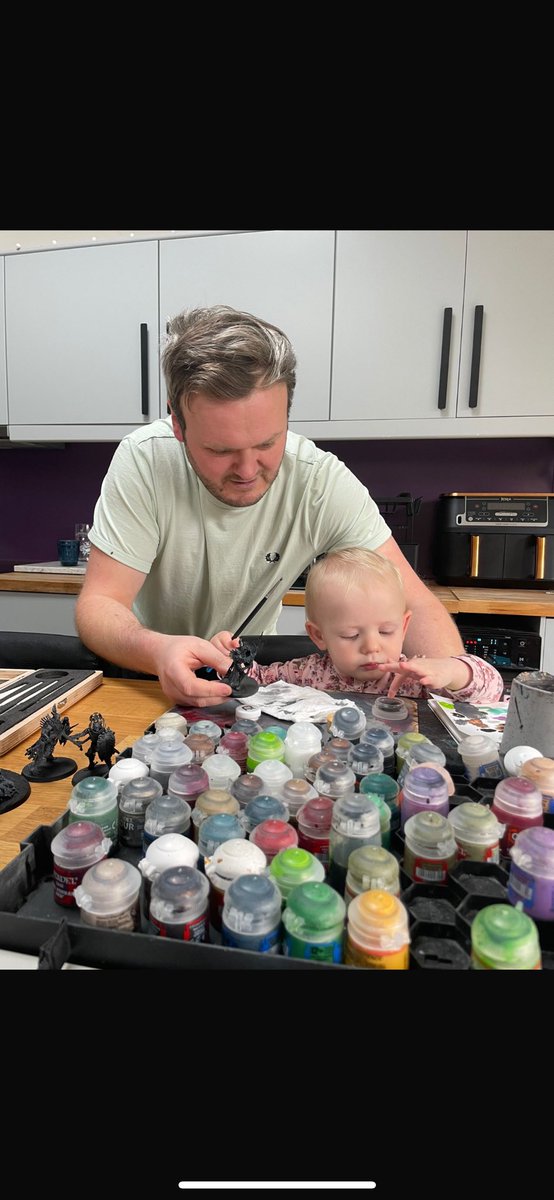 danwrightaos's tweet image. With 1 week till heartlands had to call in some extra help on the painting front!!!