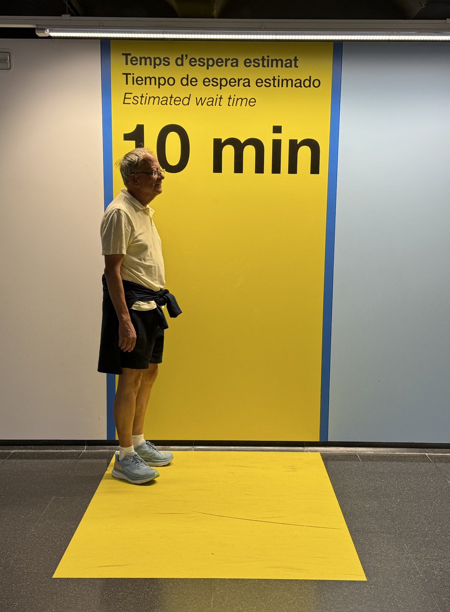 johnswart's tweet photo. Sometimes being a literalist can get #JohnWanders in trouble like the time he gave himself a timeout in Barcelona’s subway system. ( @shwise00 photo) #costabravatour #spain https://t.co/Ln3RLVRO3O