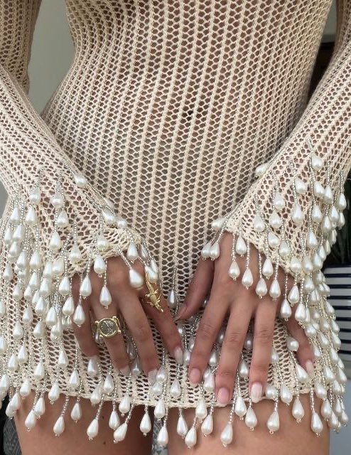 badestoutfit's tweet photo. knit dress with pearls fringes https://t.co/iyPPsIpLSq