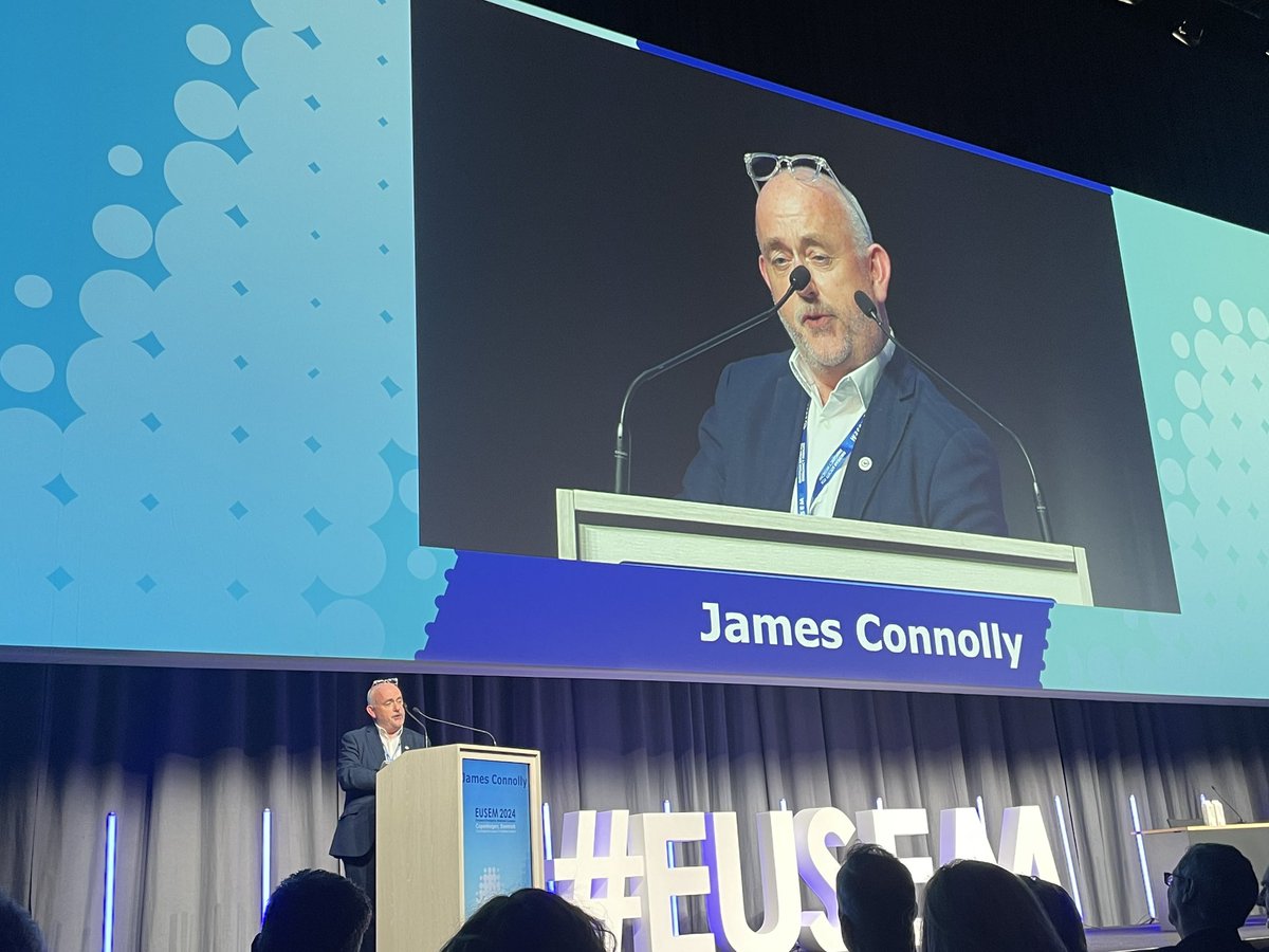 P Piñera Salmeron tweet media