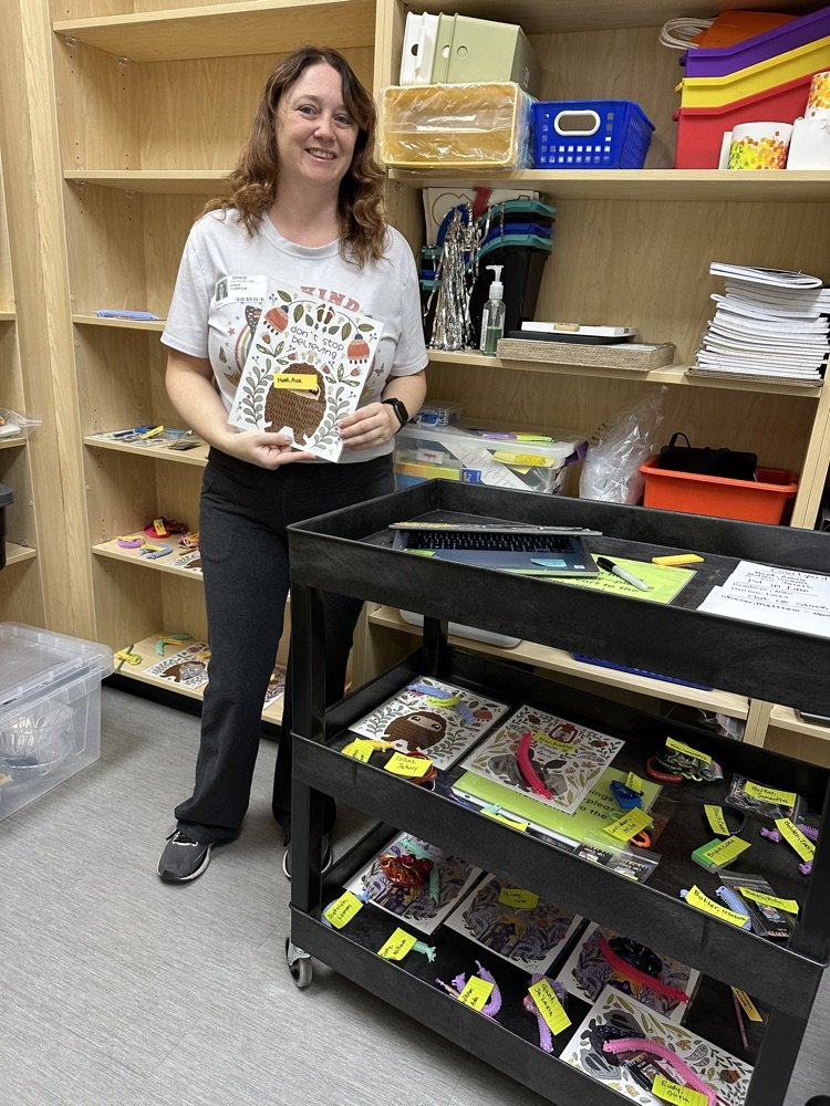JohnLColbertMS's tweet photo. We  love to see our JLC parents at school! Amber(Ellie’s mom) stopped by to help with the launch of our school store. Thank you! Sign up to volunteer at https://t.co/qz7gFFYKY6.   Let’s all Opt in for October!!!! https://t.co/EsWHF9YHkh