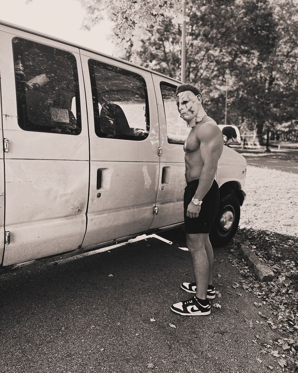 AVainProspect's tweet image. It's spooky season.