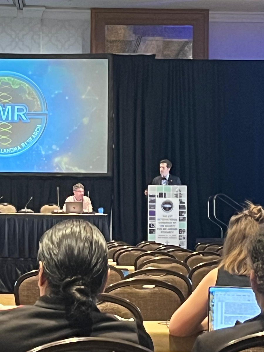 We heard a great talk by <a href="/DekkerDeaconLab/">Dekker Deacon, MD, PhD, FAAD</a> from <a href="/RobertJudsonTo1/">Robert Judson-Torres</a>'s lab <a href="/UUtah/">University of Utah</a> on microRNA ratios to distinguish #acral #melanoma from acral #nevi. Check his paper! ⬇️

jidonline.org/article/S0022-…

<a href="/SocietyMelanoma/">Society For Melanoma Research</a>
