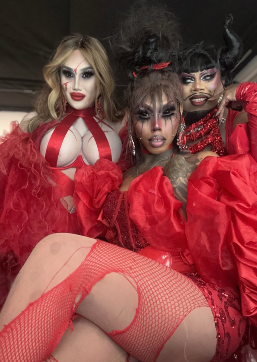 TheeKocoCaine's tweet photo. Ghoulfriends 🥀 https://t.co/ewnXMJRN92