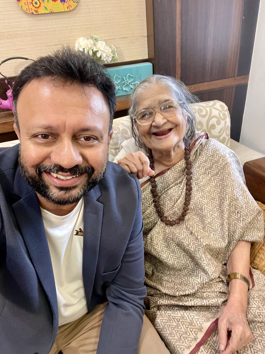 Link : youtu.be/EnLIHJ0DE9w?si…

Book Bro Episode 83 Ft great Marathi author Pratibha Ranade who penned geopolitics and lovers with equal ease! Watch now! #pratibhatanade #प्रतिभारानडे