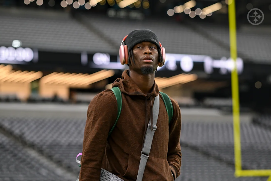 George Pickens getting ready to face Raiders #Steelers #NFL yinzer.fan/4eIIdHL