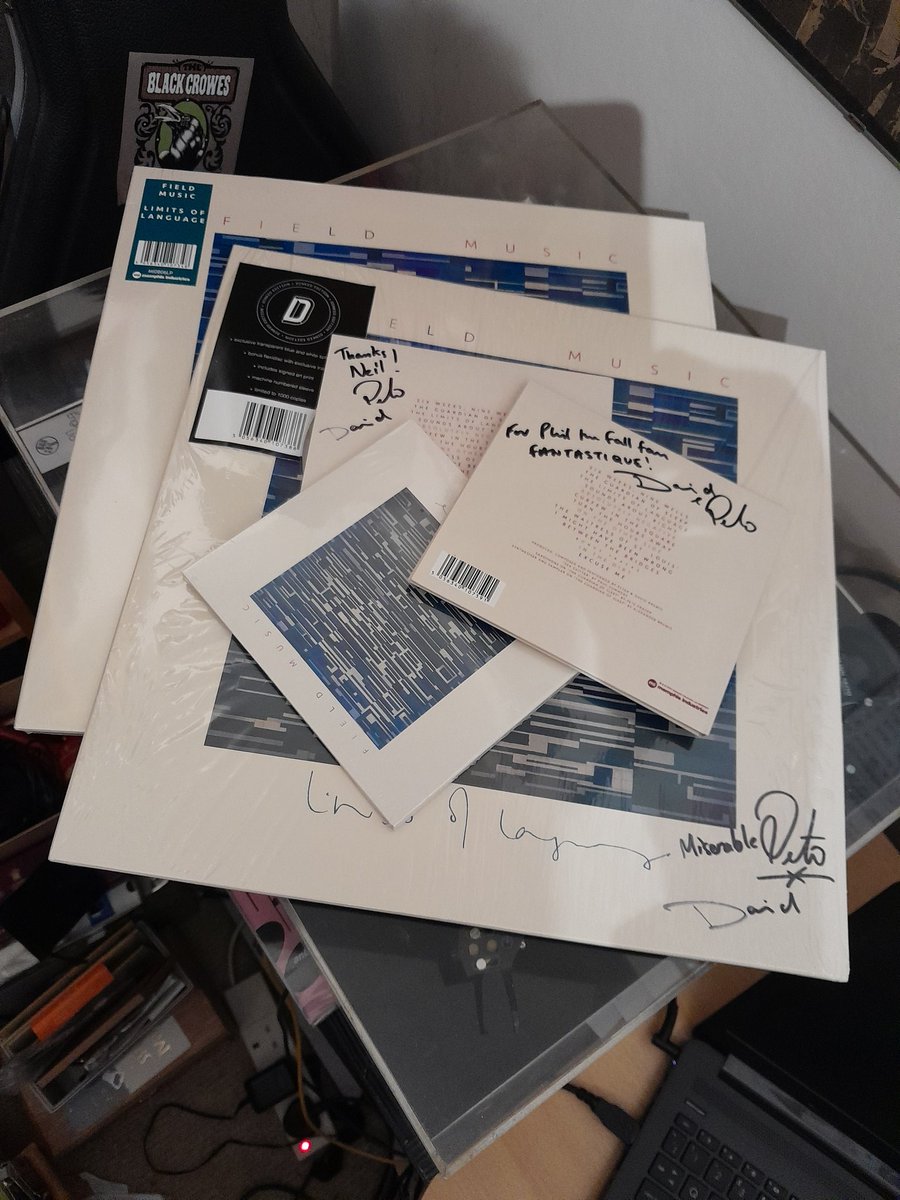 funparkfugitive's tweet image. Today's @fieldmusicmusic new album haul, gathered from @vinyltaprecords, @Crash_Records and @JumboRecords (including a copy I picked up for my pal Phil the Fall Fan) 😃

#limitsoflanguage #crashthecharts #nopayola