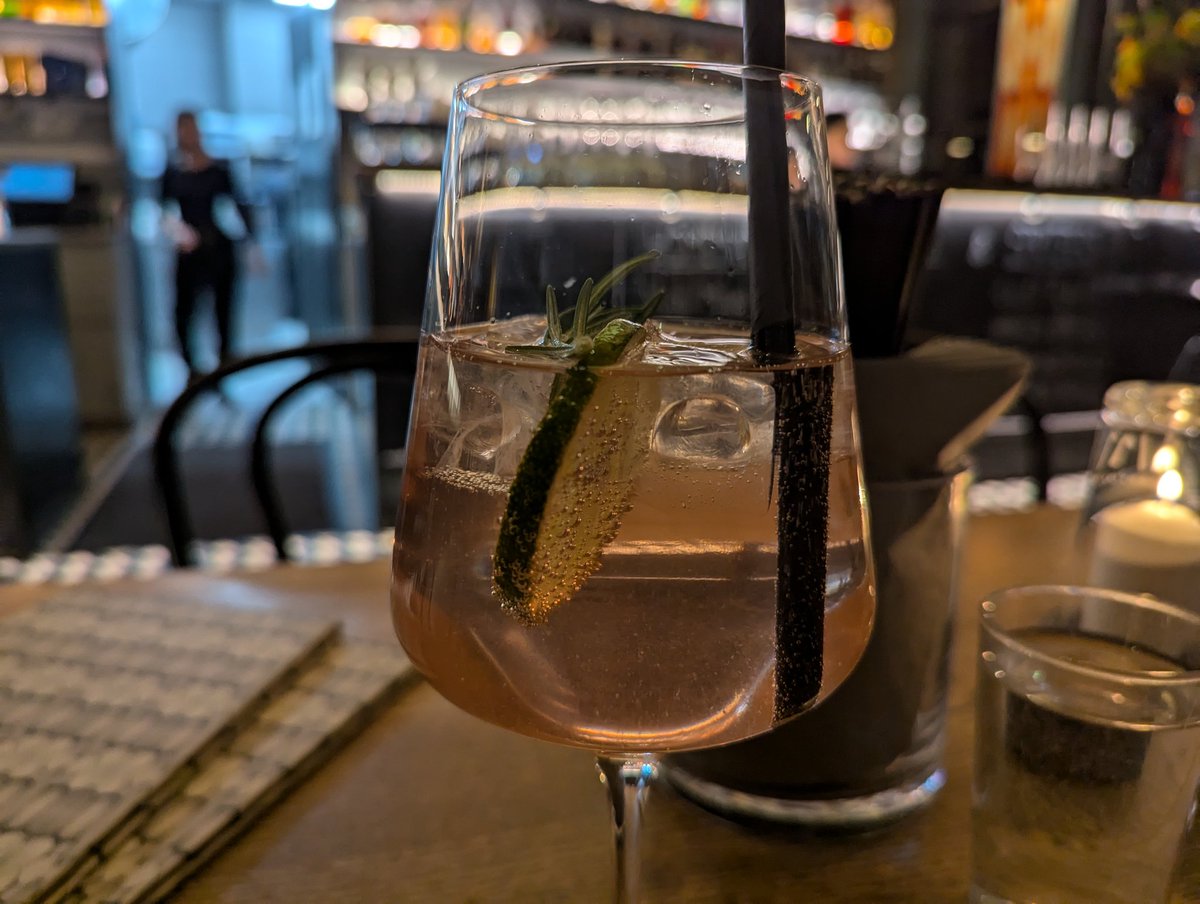 sdelgadoaros's tweet photo. Lillet flavour spritzer with elderflower #aviam https://t.co/QY0F0N06H1