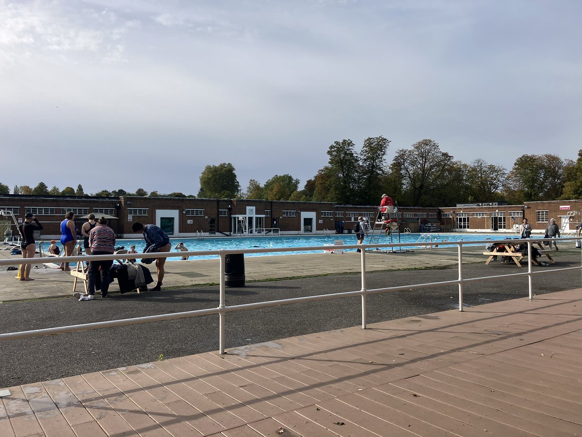 First swim of my renewed <a href="/Brockwell_Lido/">Brockwell Lido</a> winter membership. Chilly 600 metres in boots and gloves.