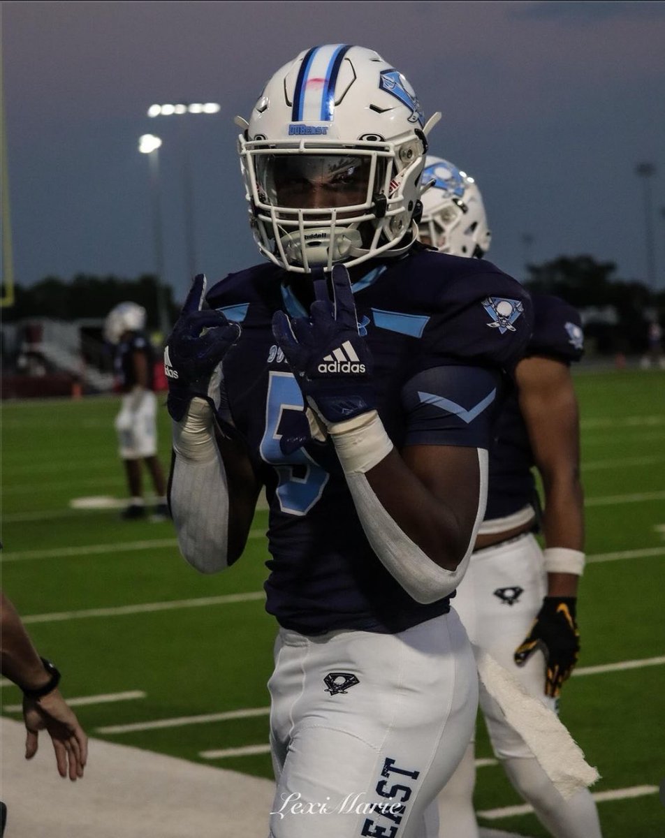 Midseason highlights‼️

hudl.com/v/2QNrUj