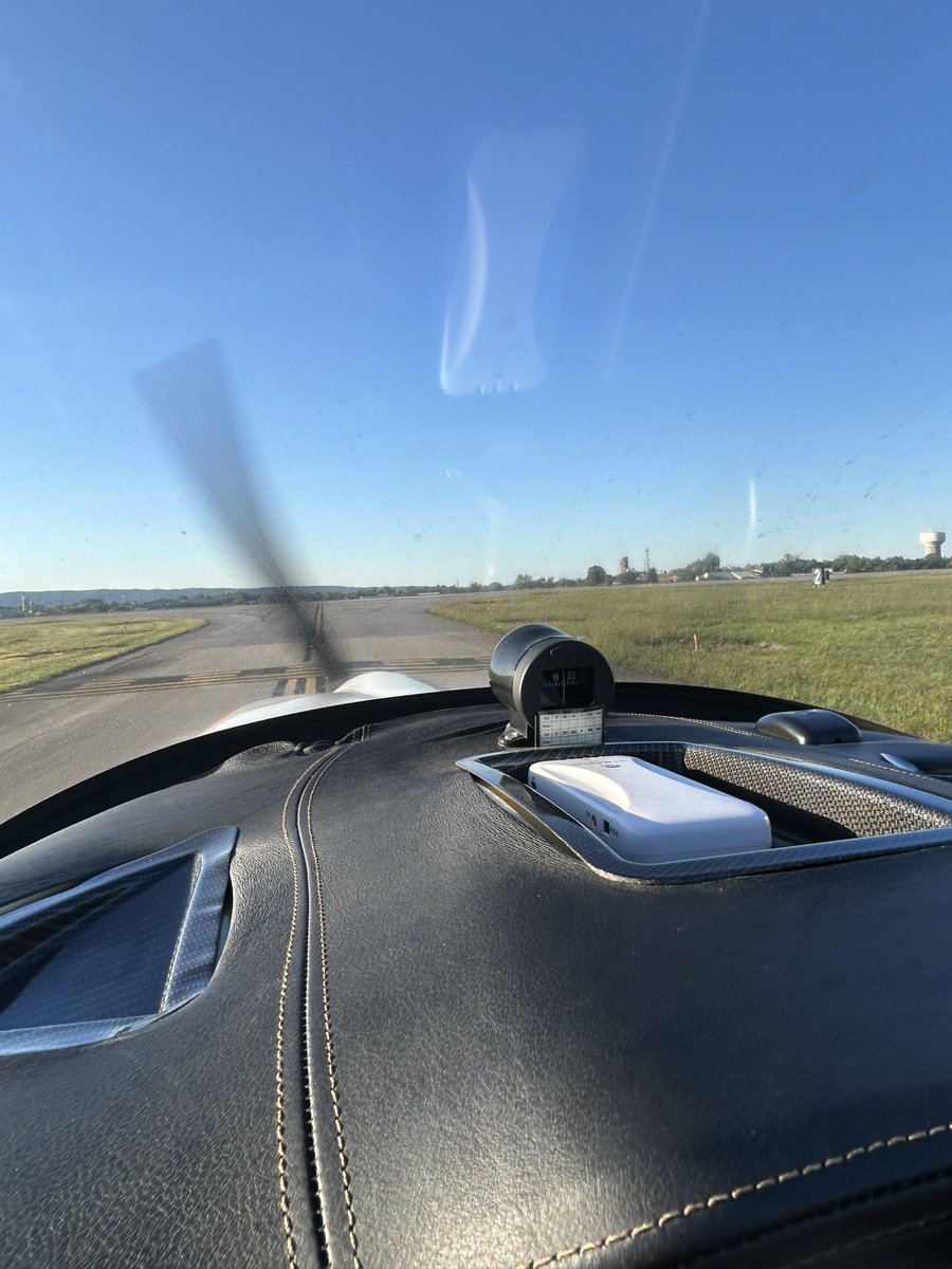 metarmaps's tweet image. It’s a stunning Sunday with perfect flying 🌤️📍

No better way to spend the day than soaring above the clouds with views like these! Where are you flying today? Let us know in the comments! 🛫💬

#METARmaps #Fly #ClearSkies #AviationLife #pilotlife #PerfectWeather #weekend