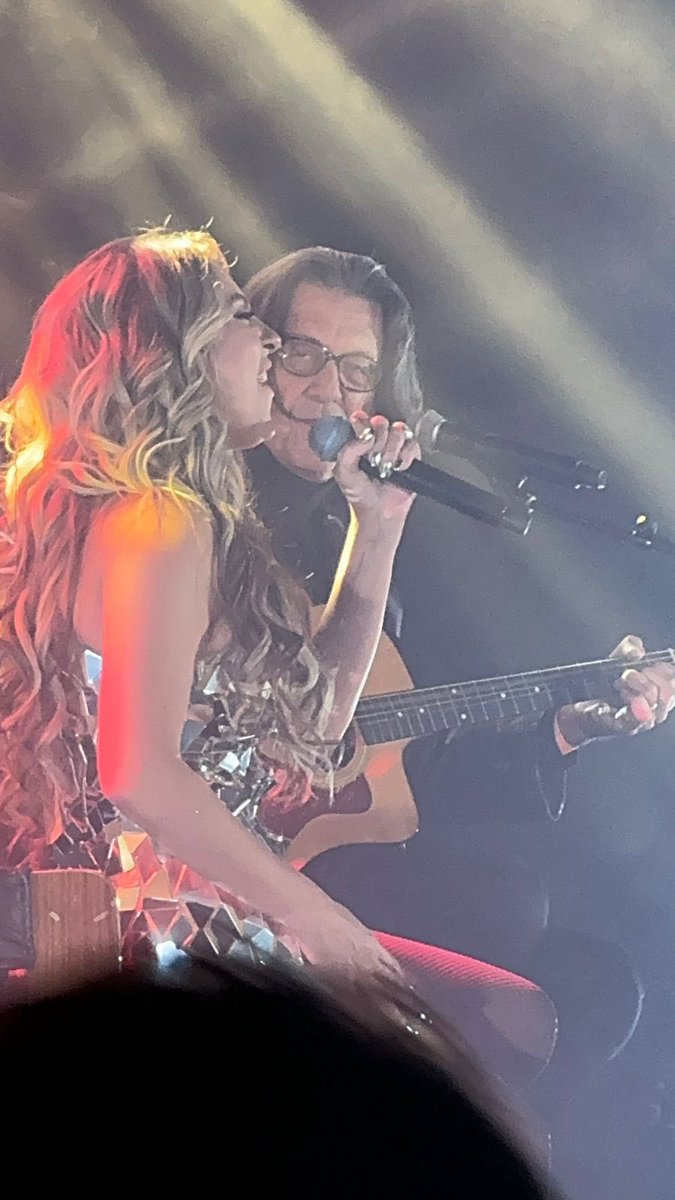 Memo Mendez Guiu (@memomendezguiu) on Twitter photo Fue muy divertido ser invitado especial en el
Concierto de <a href="/soymarianaochoa/">MARIANA OCHOA</a> en el Lunario! Cantamos una de mis canciones más queridas “Te quiero tanto tanto”. Fue muy divertido ser invitado especial en el
Concierto de <a href="/soymarianaochoa/">MARIANA OCHOA</a> en el Lunario! Cantamos una de mis canciones más queridas “Te quiero tanto tanto”.