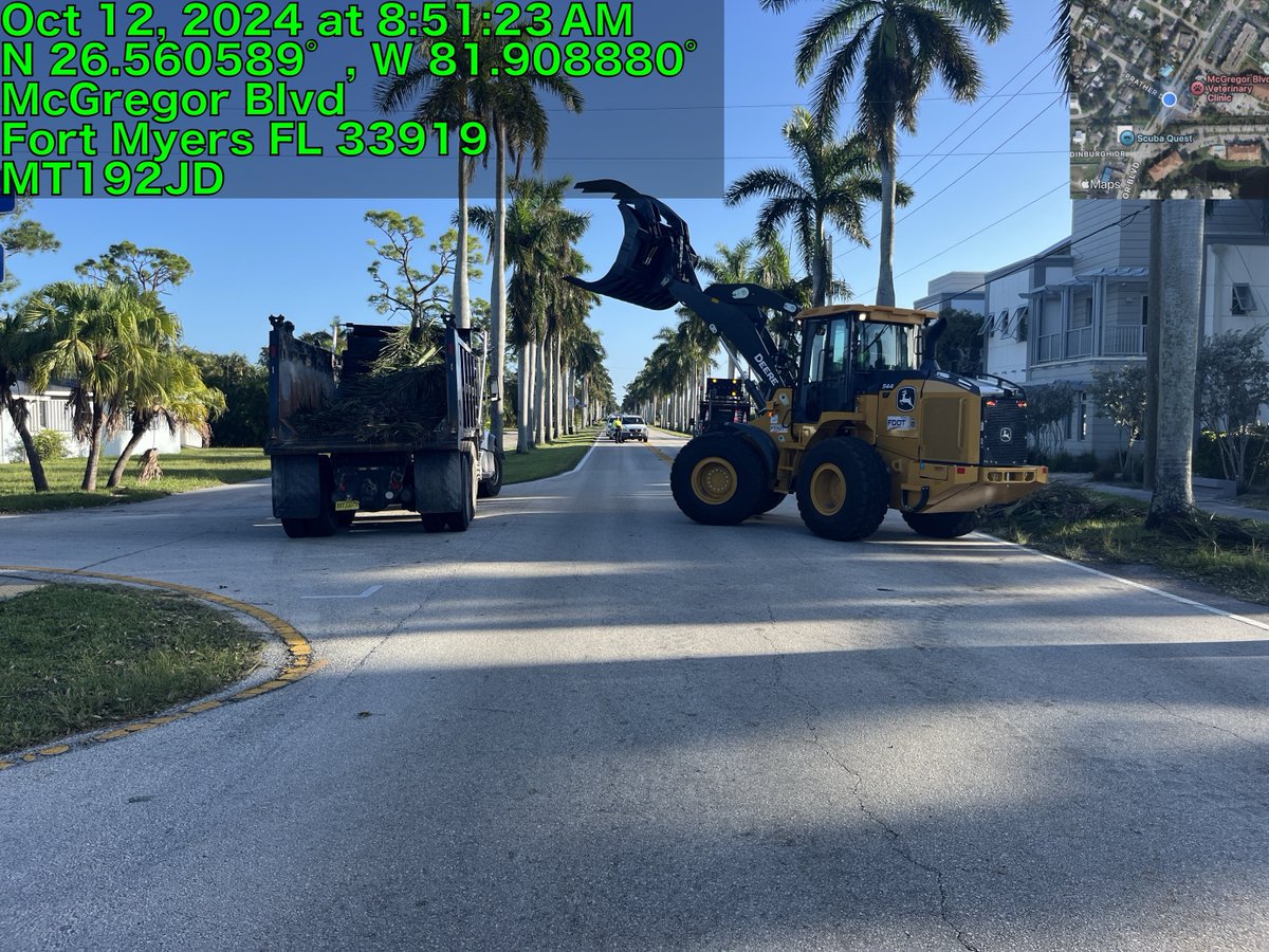 MyFDOT_SWFL's tweet photo. #FDOT maintenance crews have advanced their recovery efforts from #HurricaneMilton and transitioned to removing debris along state roads. It's a critical mission to the revitalization and resiliency of our communities. @MyFDOT #StayStrongFlorida https://t.co/CpXMwOTv1y