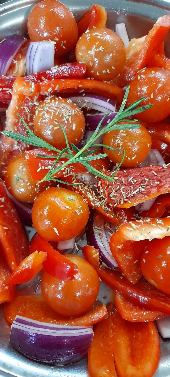 The Fat Carrot (@thefatcarrot11) on Twitter photo 