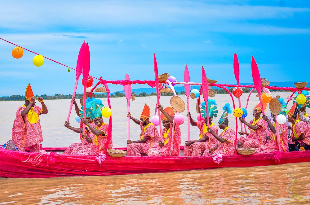 Hello Nigerians 

Check out the Images from Lokoja Boat Regatta held on Sat, 12th October, 2024.

Preserving one of the cultures &amp; traditions of the people of the Confluence of River Niger &amp; Benue
.
.
.
.
.
.
SpaceX ENERGYSQUAD X ENERGYQUEENS T-pain State House Peller Jarvis