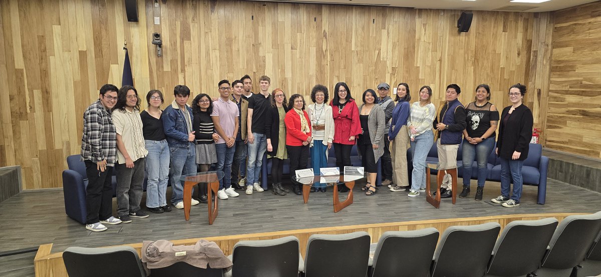 ¡Jóvenes, es hora de alzar la voz! 🔥🌎 Conversatorio electrizante por el Día de la Reducción del Riesgo de Desastres, estudiantes de Geografía UNAM están desafiando lo establecido. 🚀💪🎥 [¡No te pierdas el video y únete al cambio!](youtube.com/watch?v=XGmGRS…)