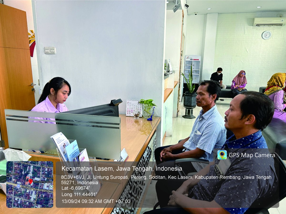 AdeHeryanto's tweet photo. Jumat, 13/09/2024 Luhkan Ade Novie Heryanto, S.Pi., https://t.co/yK6bMQDedu melaksanakan kegiatan pendampingan KUB NELAYAN BANGKIT Desa Pangkalan, Kecamatan Sluke di BANK JATENG Cabang Pembantu Lasem dalam rangka permohonan pengajuan pembiayaan usaha (akses permodalan) sektor KP. https://t.co/WDJLGfSsJf
