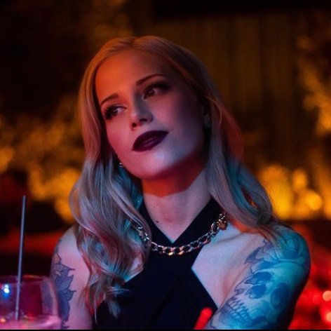 Te extraño y te quiero muchísimo, rubia hermosa💜