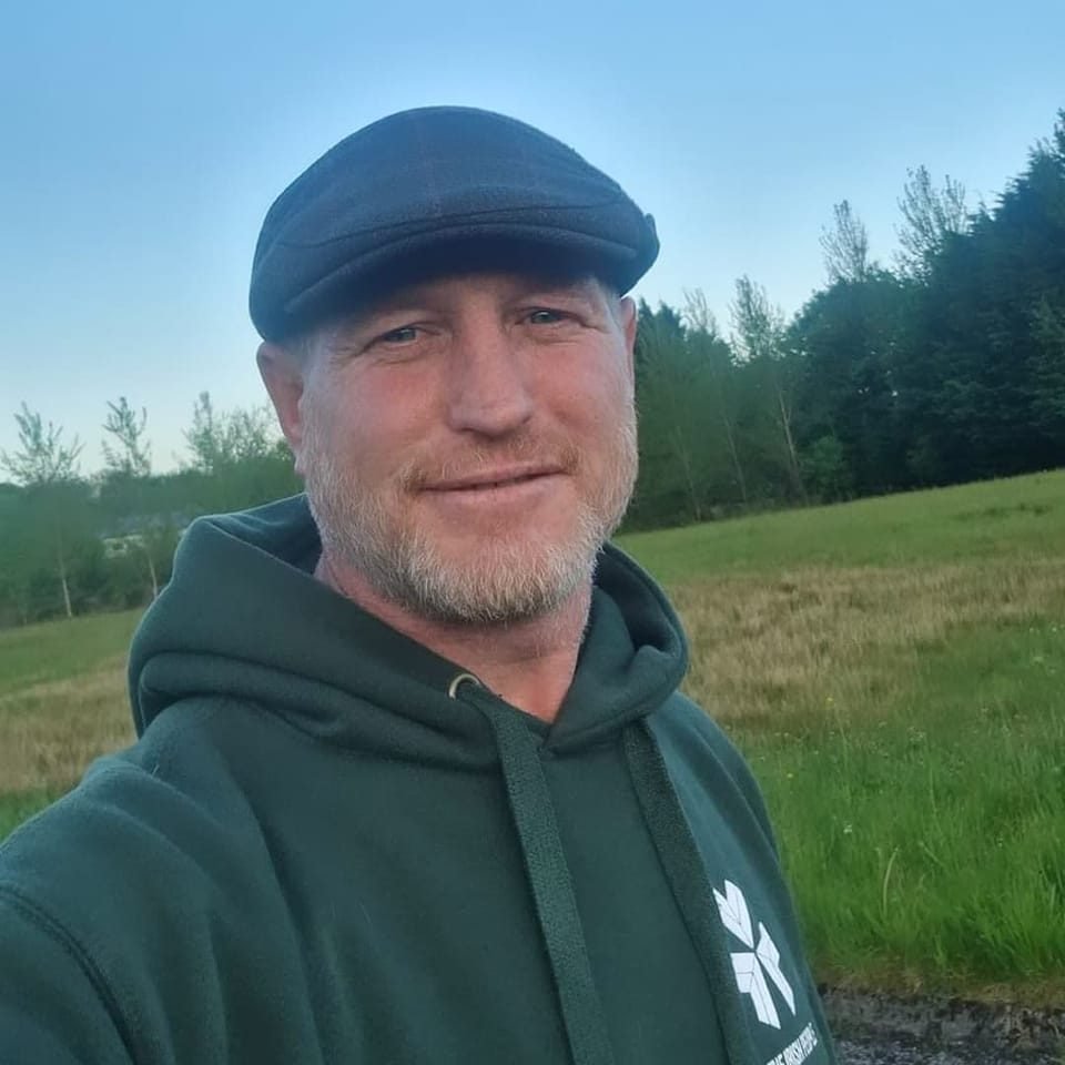 LetsmakeAndyGr1's tweet photo. When is Heather Humphreys current Minister for Social Protection going to deal with these single military- middle aged males?
#MI6 #StateActor #farright #SuperGrifter #NGO #beggingbowl #Garda Botanic #TheTraitors #BadBack #ControlledOpposition https://t.co/ZhyS4g89OD