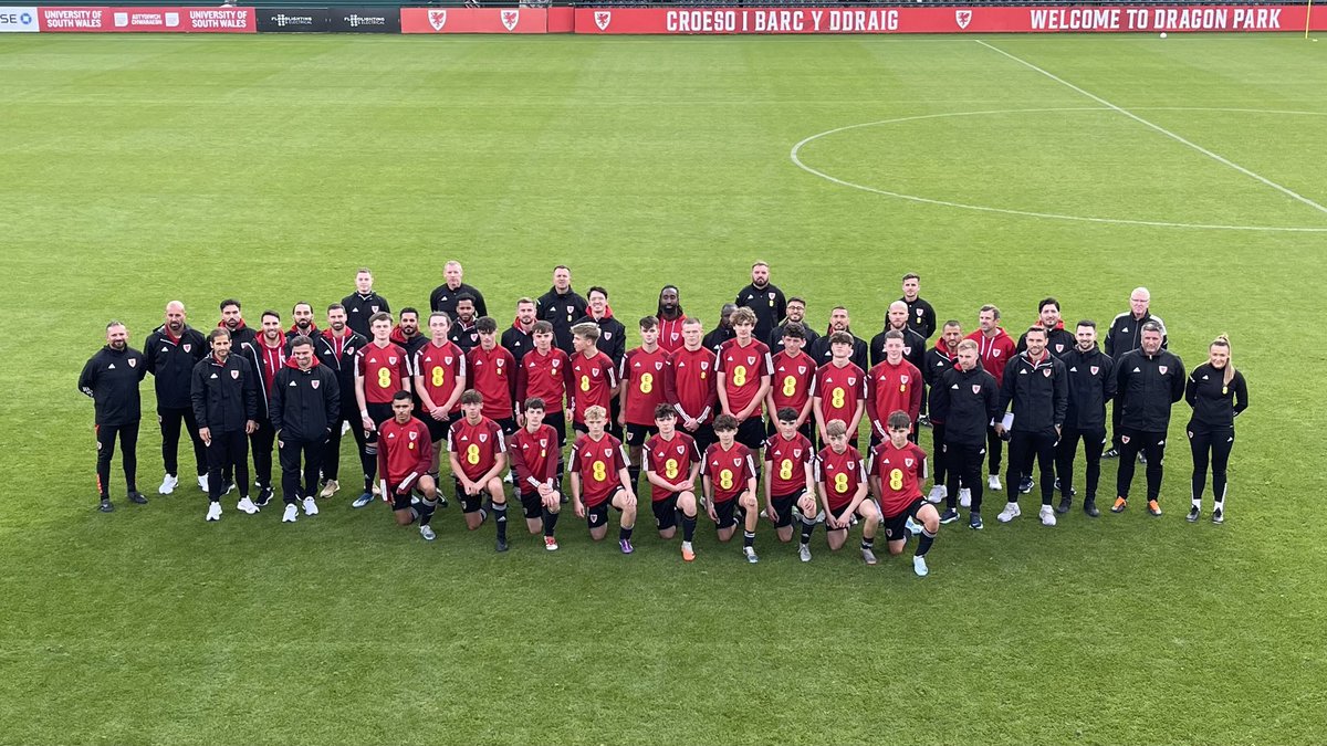 โฝ๏ธ FAW Coaching (@fawcoached) on Twitter photo Great weekend spent with the new FAW / UEFA A Licence cohort <a href="/DragonParkWales/">Dragon Park</a>.
Good opportunity to work with the <a href="/FAWPathway/">FAW Player Pathway</a> National Academi U16โs team who supported the practical delivery. ๐ด๓ ง๓ ข๓ ท๓ ฌ๓ ณ๓ ฟโฝ๏ธ Great weekend spent with the new FAW / UEFA A Licence cohort <a href="/DragonParkWales/">Dragon Park</a>.
Good opportunity to work with the <a href="/FAWPathway/">FAW Player Pathway</a> National Academi U16โs team who supported the practical delivery. ๐ด๓ ง๓ ข๓ ท๓ ฌ๓ ณ๓ ฟโฝ๏ธ