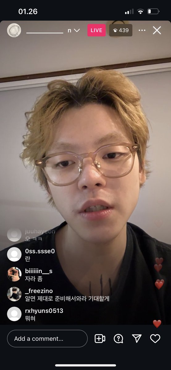 noelglitched's tweet photo. Yongjun at 1am♥️♥️♥️ https://t.co/ZWzEsIySMx