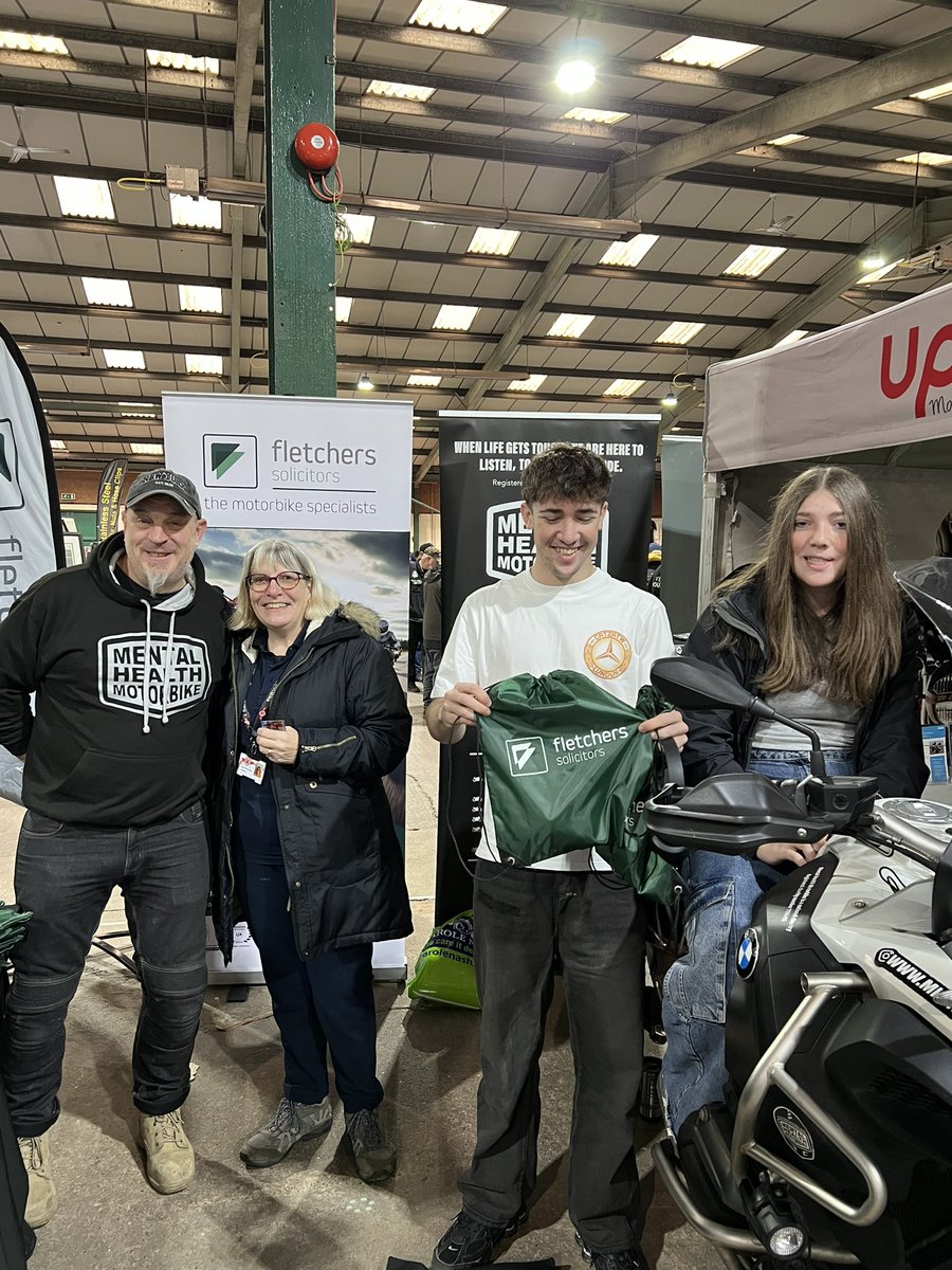 Mary Lomas tweet media