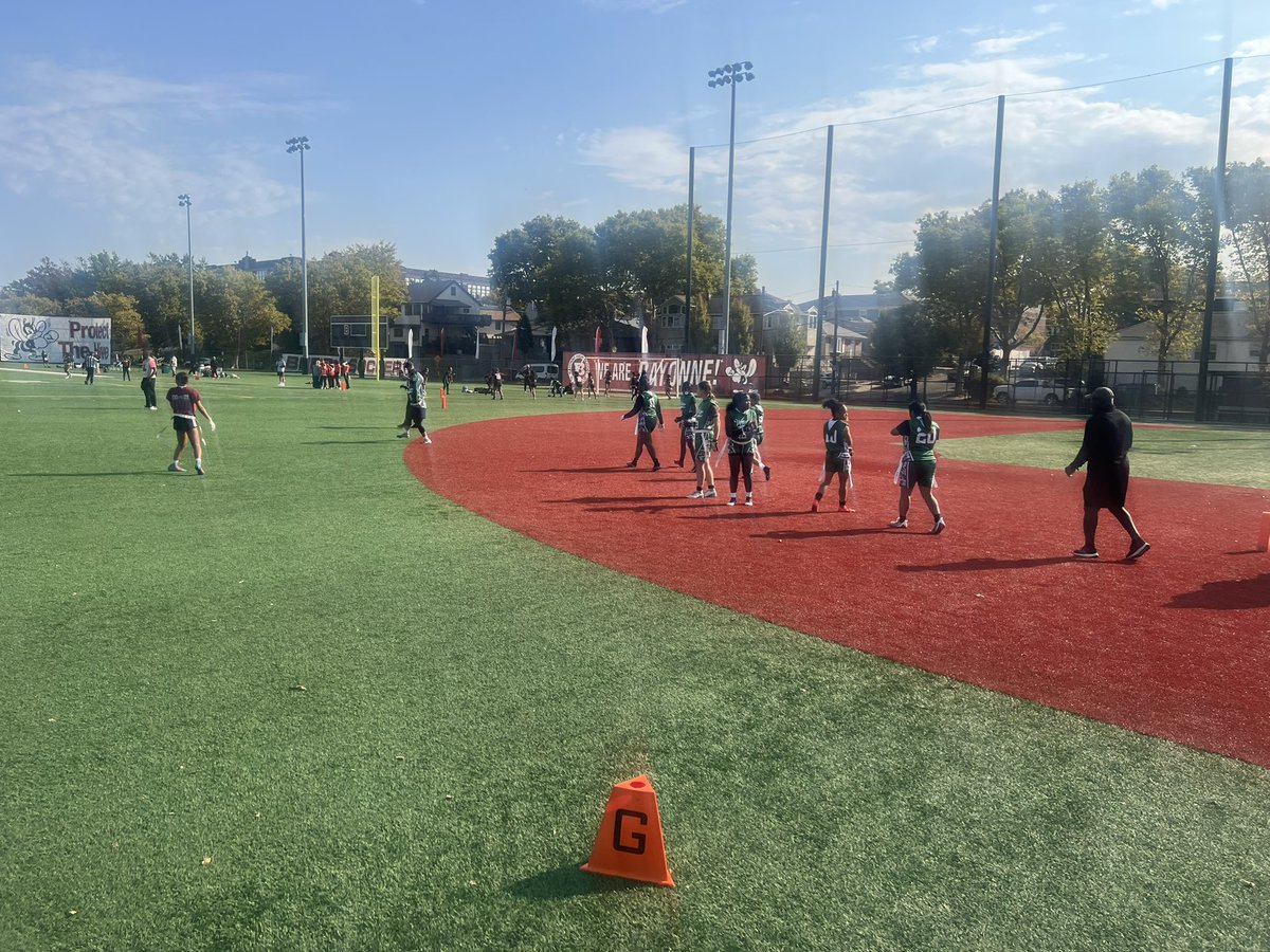 WAVEPRIDE's tweet photo. Great job! And Congratulations to Head Coach, Coach Grayson and our Lady Wave Flag Football team!! They  participated in their first off season tournament today in Bayonne, New Jersey. New program and experiences!  #togetherwecan #ladywave #lbpride #wavepride https://t.co/iGeeCsyOgA