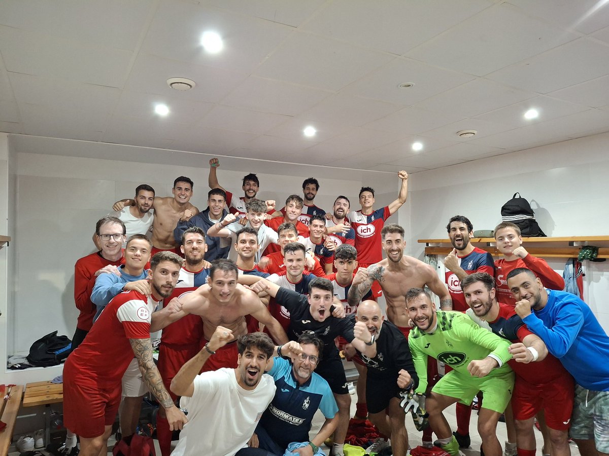 El Palmar CF (@egelpalmar) on Twitter photo Pues ..... 🫢
LIDERES !!!
Gran victoria del equipo frente al <a href="/depmaritimo/">Deportivo Marítimo</a> con goles de Baro y Valverde.
#VamosPalmar Pues ..... 🫢
LIDERES !!!
Gran victoria del equipo frente al <a href="/depmaritimo/">Deportivo Marítimo</a> con goles de Baro y Valverde.
#VamosPalmar