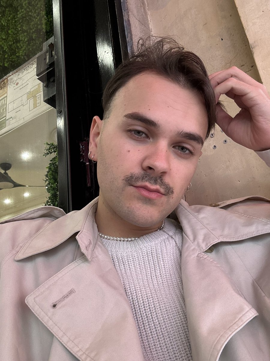 LadySgust's tweet image. En vrai, j’suis belle  #drag #outofdrag