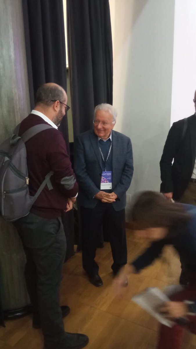 ebellussi's tweet photo. Fantastica giornata quella di ieri, in cui ho finalmente incontrato e parlato con Federico Faggin al Festival dell'Innovazione e della Scienza Città di Settimo Torinese, presso la Biblioteca Archimede di Settimo Torinese. https://t.co/6DMUSkn3aE