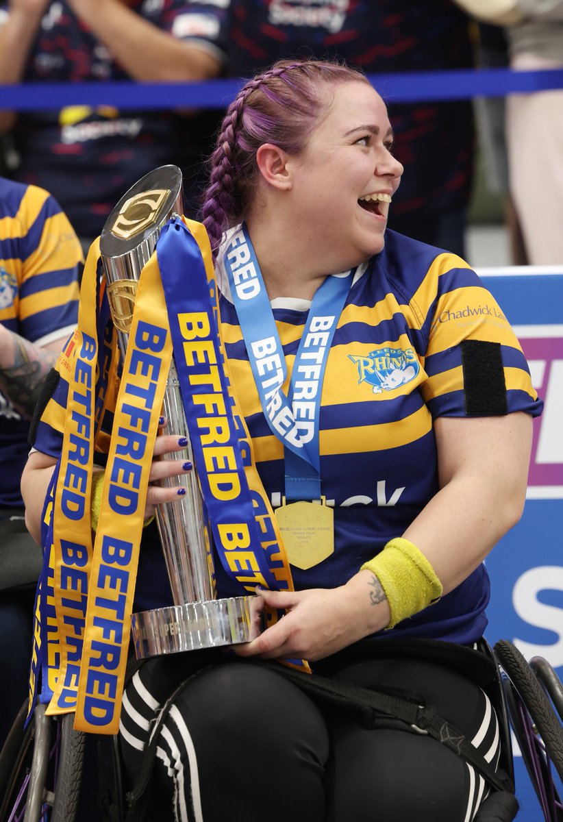 WalesRugbyL's tweet photo. Llongyfarchiadau to our Wales international player @JodieannWhRL for scoring a try in @leedsrhinos @RugbyLeeds @WheelchairRL @SuperLeague Grand Final win today before lifting the trophy as captain.
Arddechog! #falch #Cymru ๐ด๓ ง๓ ข๓ ท๓ ฌ๓ ณ๓ ฟ
Images: @swpixtweets https://t.co/RBWxVxxM1E